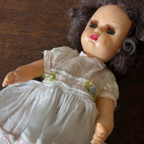 Vintage Doll with White Dress and Pink Accents - Picture 5 of 7